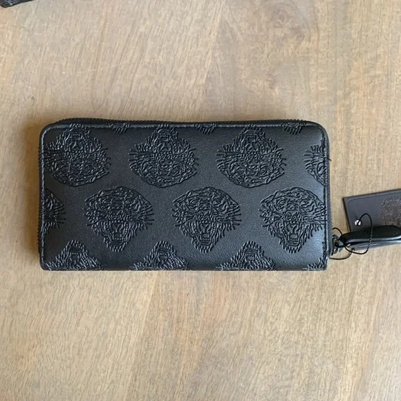 Ed Hardy Black and Red Embossed Satchel with matching wristlet set - Picture 3 of 9